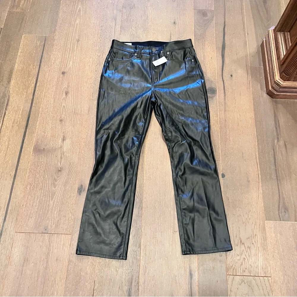 NWT Gap slim high rise 30/10 Short Black Faux Leather Pants $90 - Picture 2 of 8